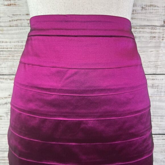 St. John Skirt sz 10 Magenta Taffeta Silk Straight Knee Wedding Cocktail Modest - Picture 6 of 10